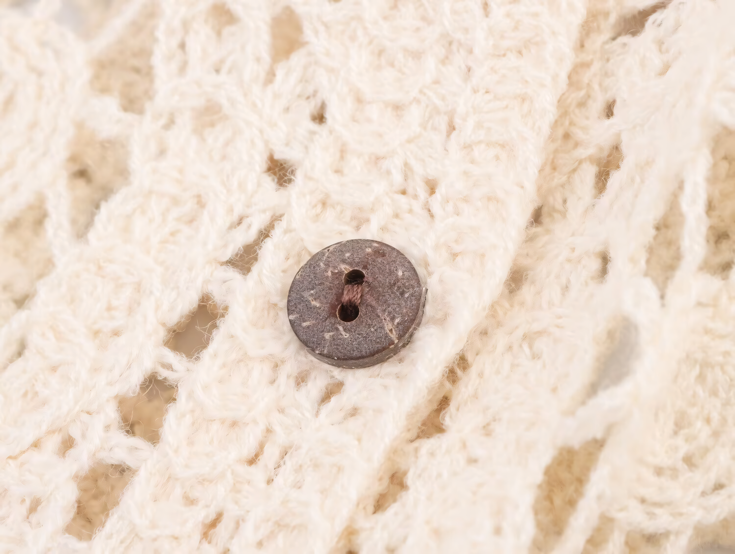 Luneva™ – Cardigan Élégance Serein