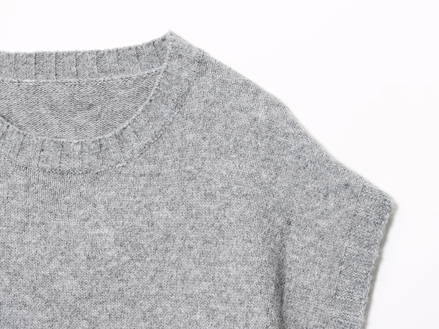 Luneva™ – Élodianne DrapeKnit Cape Vest